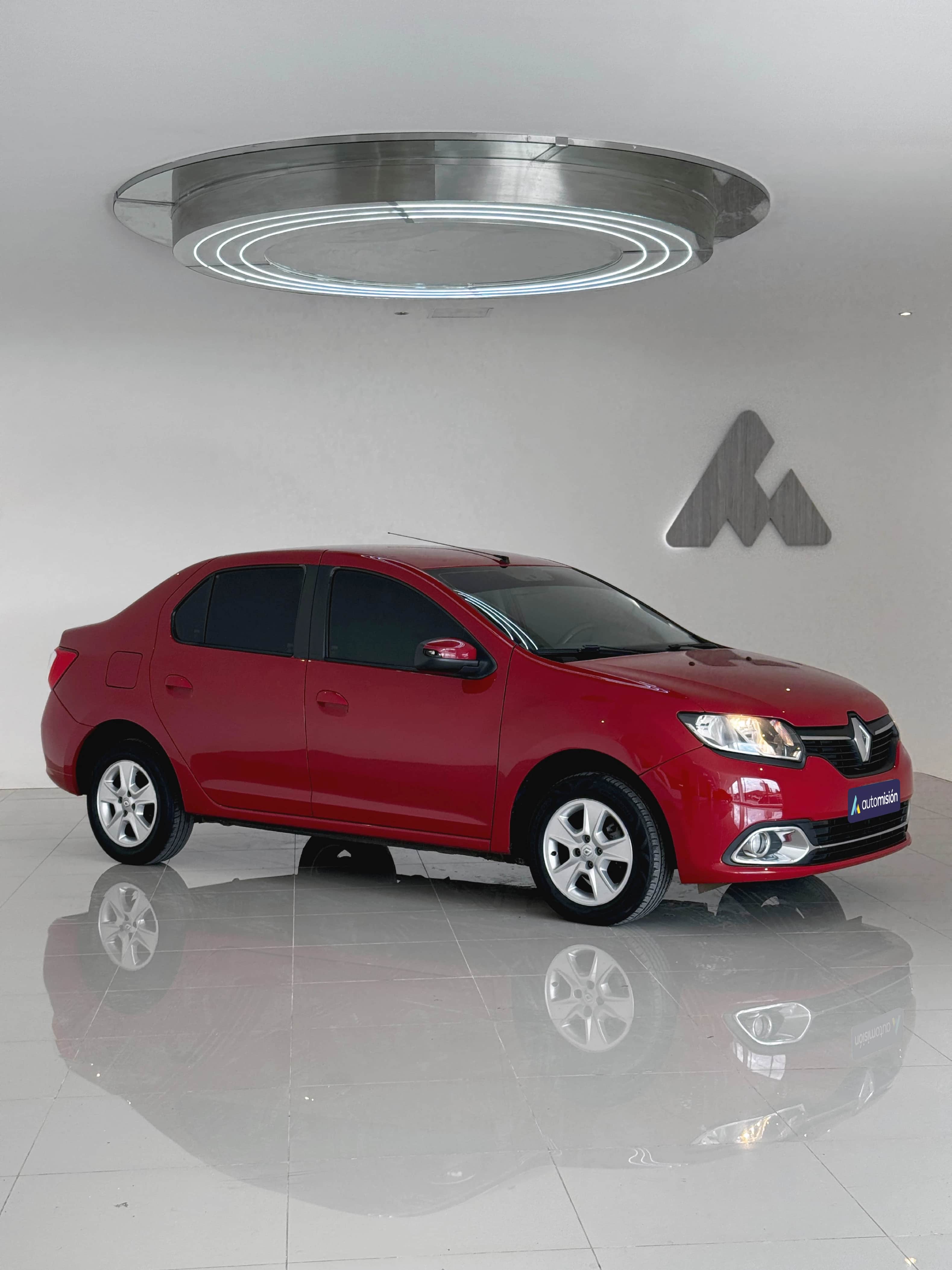 RENAULT LOGAN - Vista principal