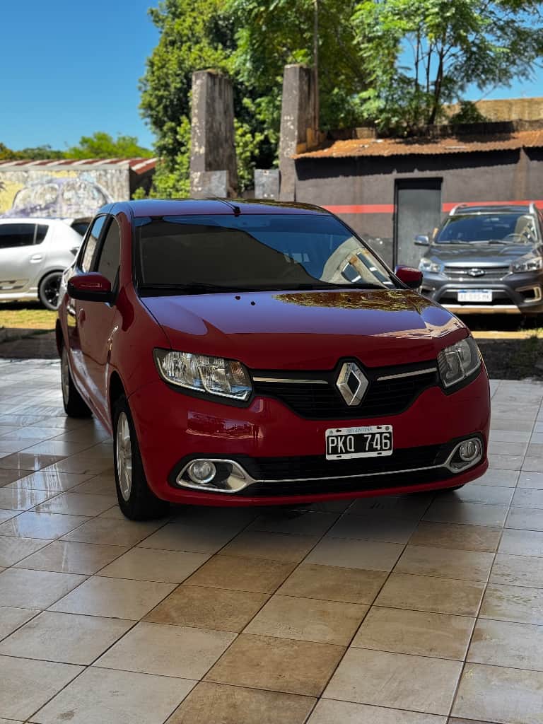 RENAULT LOGAN - Vista principal